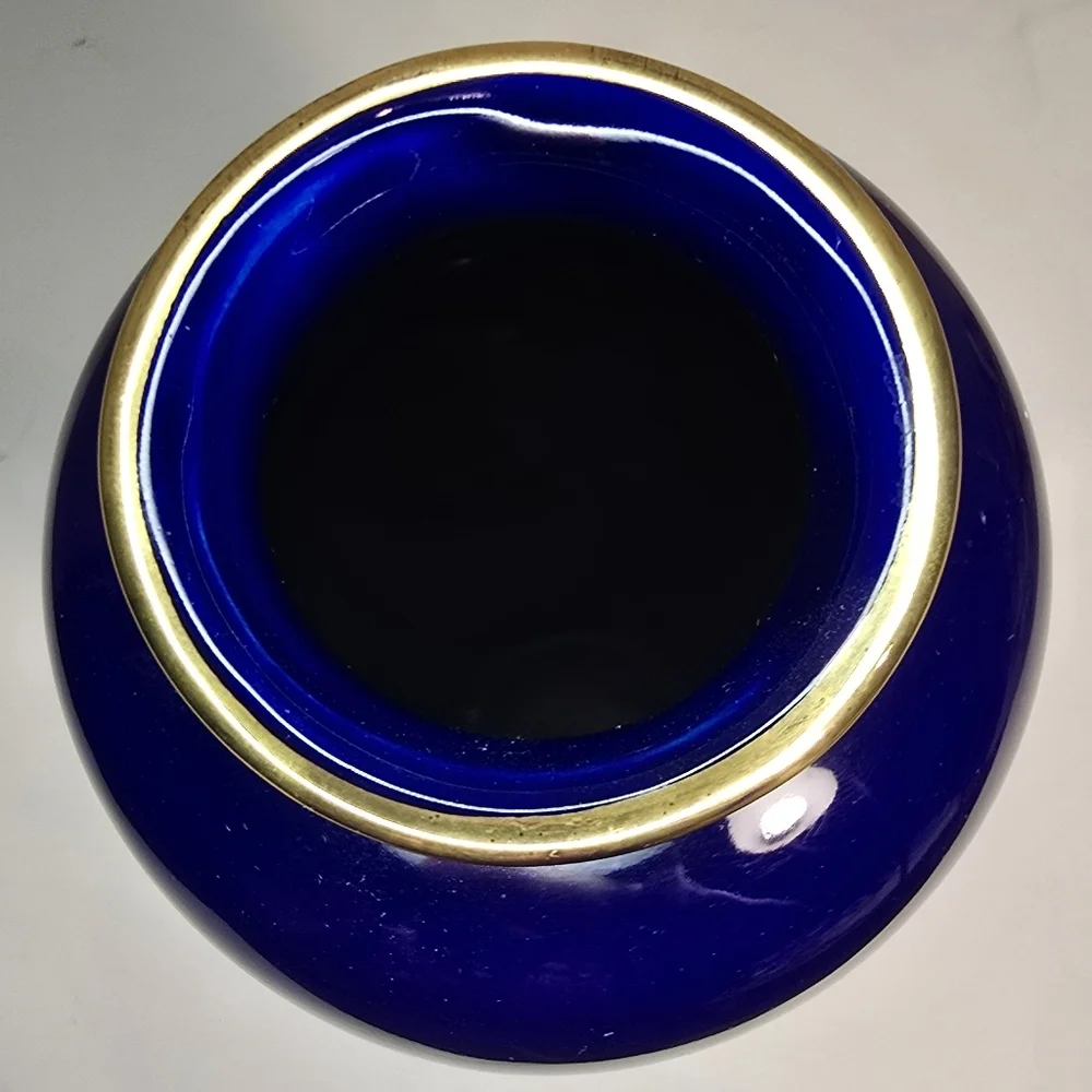 Elegant Cobalt Blue Japanese Oriental Peacock Vase with Floral Design 8.75